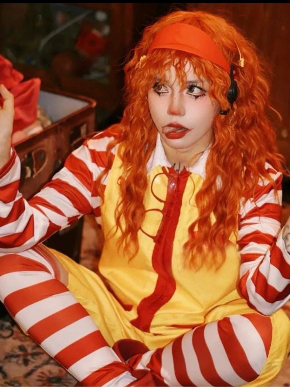 McDonald’s Girl - Clown Greeter Costume - Clown Cosplay - M